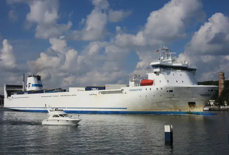FINNMASTER Ro-Ro IMO 9132014 photo 3