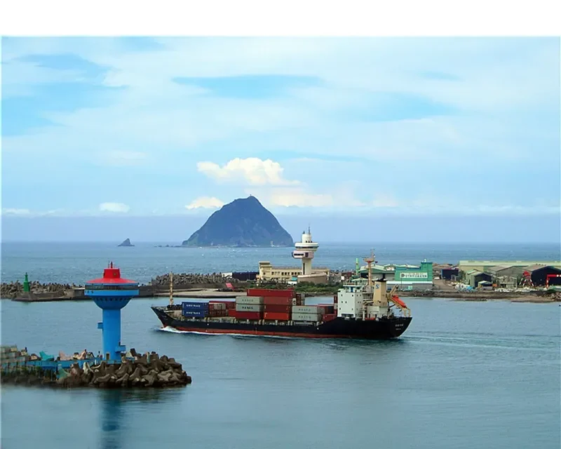 SCO QINGDAO Container Ship IMO 9132521 photo 2