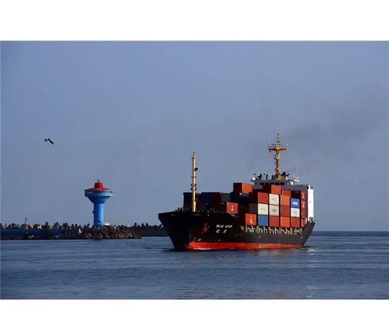 SCO QINGDAO Container Ship IMO 9132521 photo 3