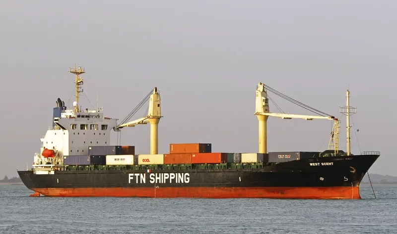 WEST SCENT Container Ship IMO 9132703 photo 2