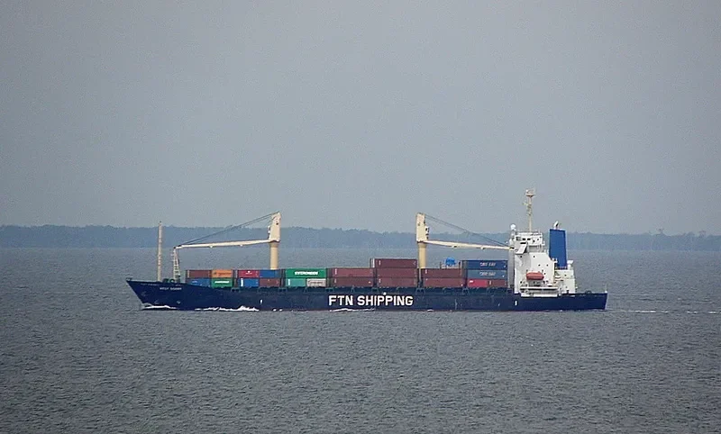 WEST SCENT Container Ship IMO 9132703 photo 7