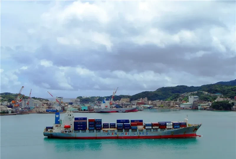 WAN HAI 161 Container Ship IMO 9132894 photo 3