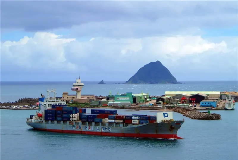 WAN HAI 161 Container Ship IMO 9132894 photo 4