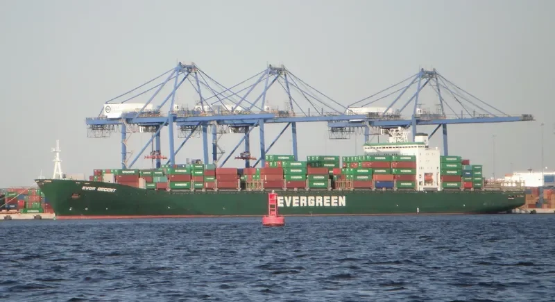 EVER DECENT Container Ship IMO 9134244 photo 8
