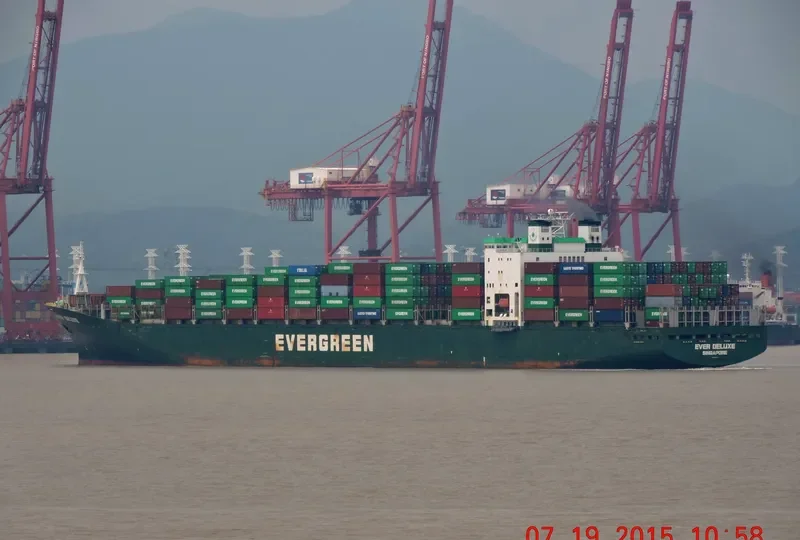 EVER DELUXE Container Ship IMO 9134256 photo 4