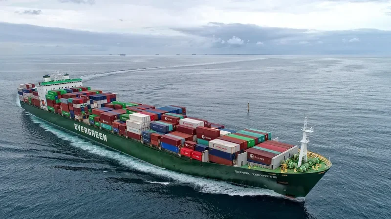 EVER DEVOTE Container Ship IMO 9134268 photo 4