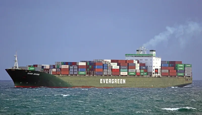 EVER DIVINE Container Ship IMO 9134282 photo 4