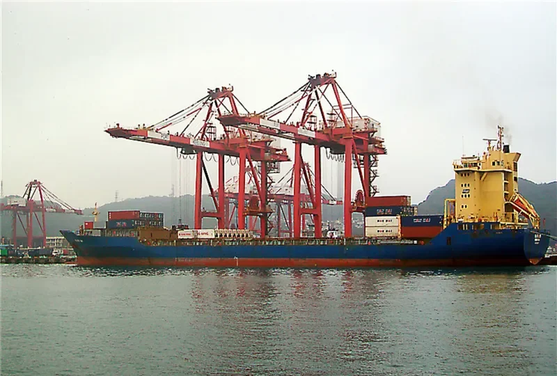SILVER BAY Container Ship IMO 9134567 photo 2