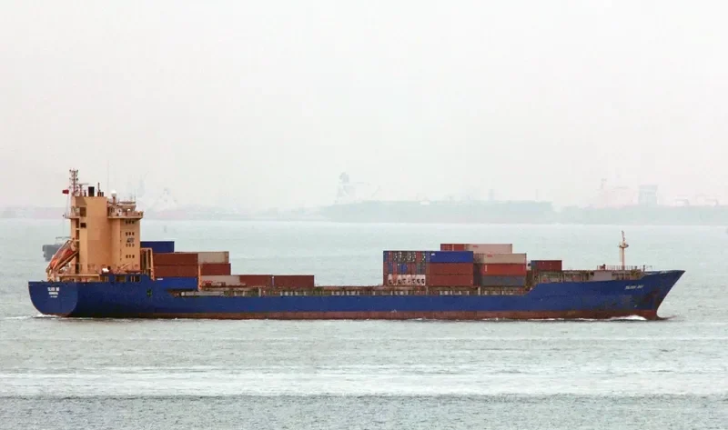 SILVER BAY Container Ship IMO 9134567 photo 3