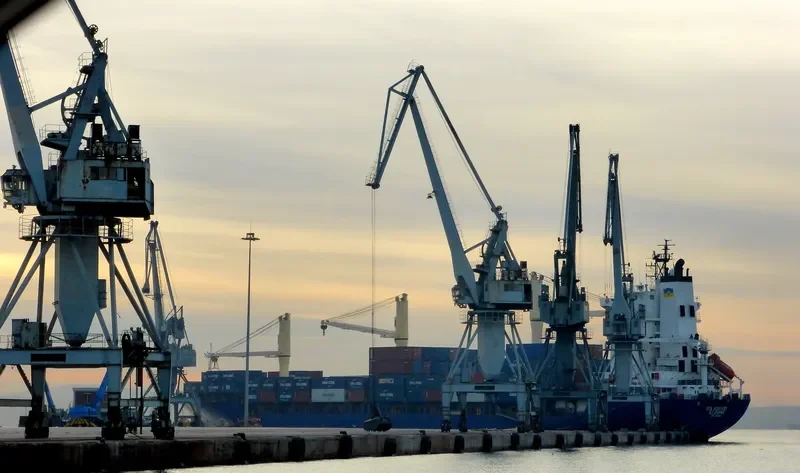 AMO Container Ship IMO 9134622 photo 3