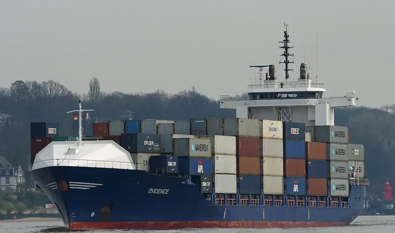 NIIGATA TRADER Container Ship IMO 9136230 photo 4