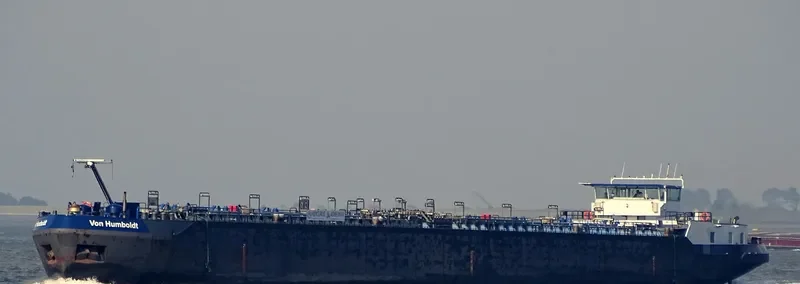 VON HUMBOLDT Tanker IMO 9136395 photo 5