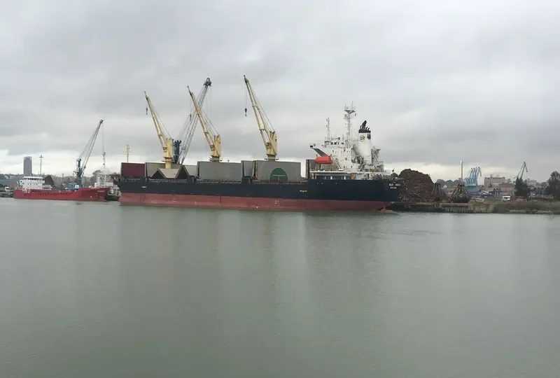 ISLANDER General Cargo IMO 9136565 photo 3