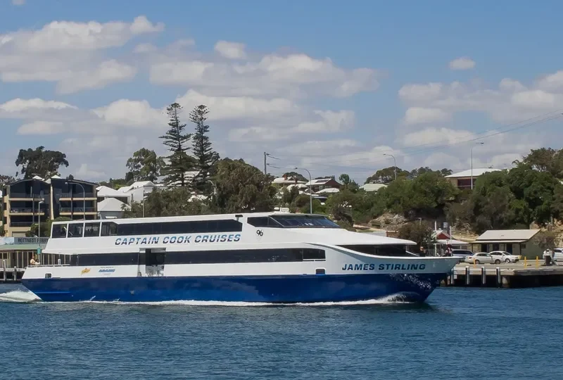 JAMES STIRLING Passenger Ship IMO 9137088 photo 2