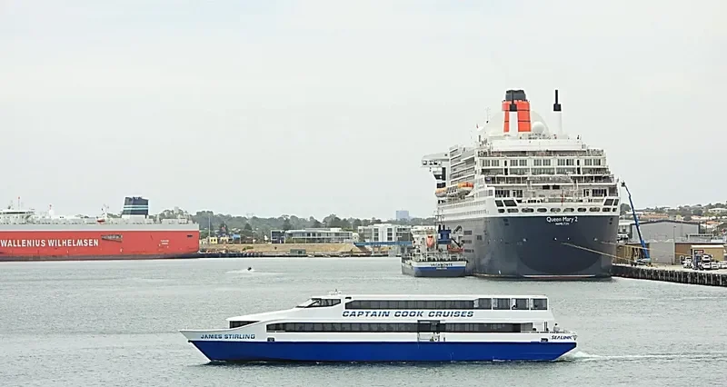 JAMES STIRLING Passenger Ship IMO 9137088 photo 9