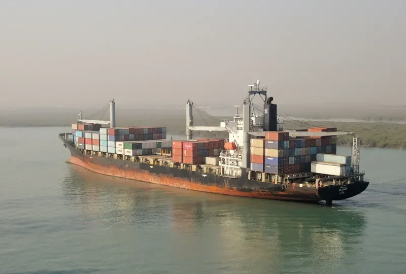 SSL GUJARAT Container Ship IMO 9137533
