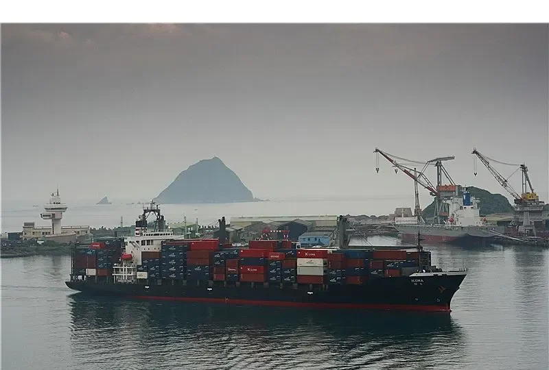 SSL MUMBAI Container Ship IMO 9137545 photo 9