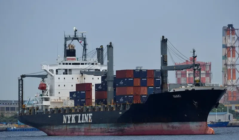 LIBRA Container Ship IMO 9137571 photo 6