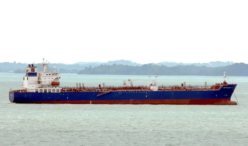 LUCKY DOLPHIN Tanker IMO 9137583 photo 3