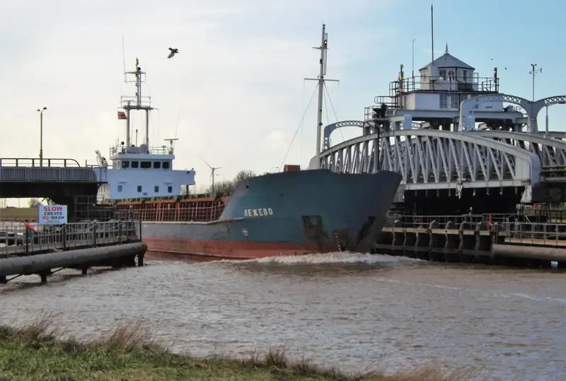 LEO TRIO General Cargo IMO 9137870 photo 2