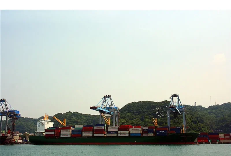 LOA PEACE Container Ship IMO 9138317 photo 4