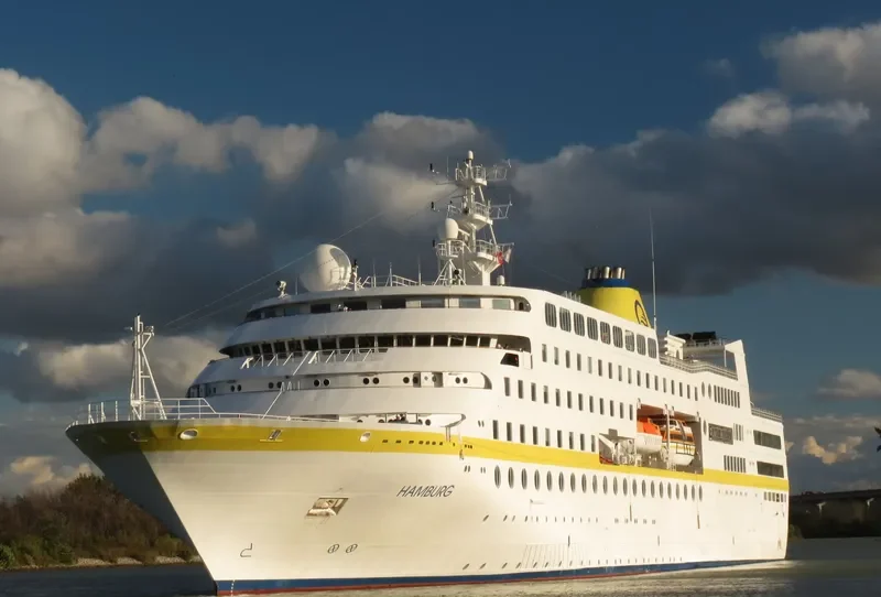 HAMBURG Passenger Ship IMO 9138329 photo 10