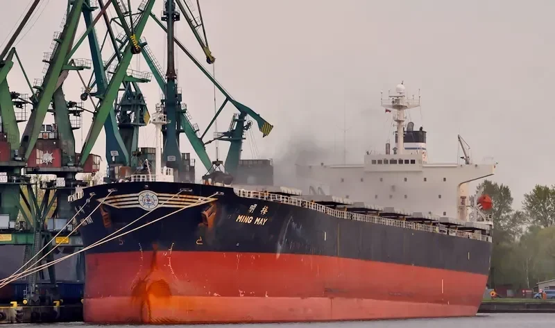 YUN TONG HAI Bulk Carrier IMO 9138501 photo 7