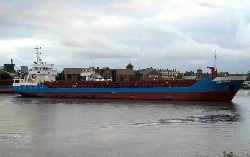 MAY B General Cargo IMO 9138757 photo 5