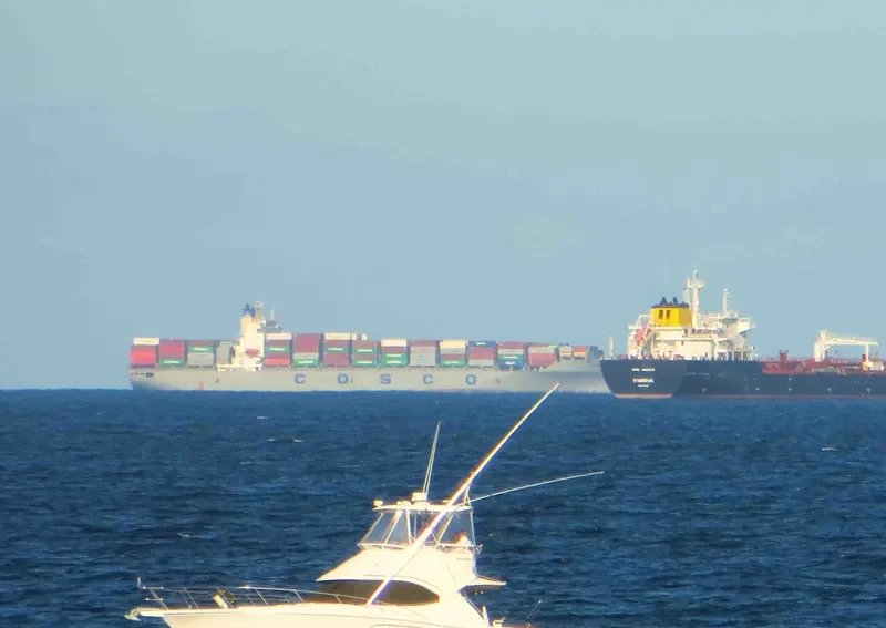 YUGUHE Container Ship IMO 9139050 photo 2