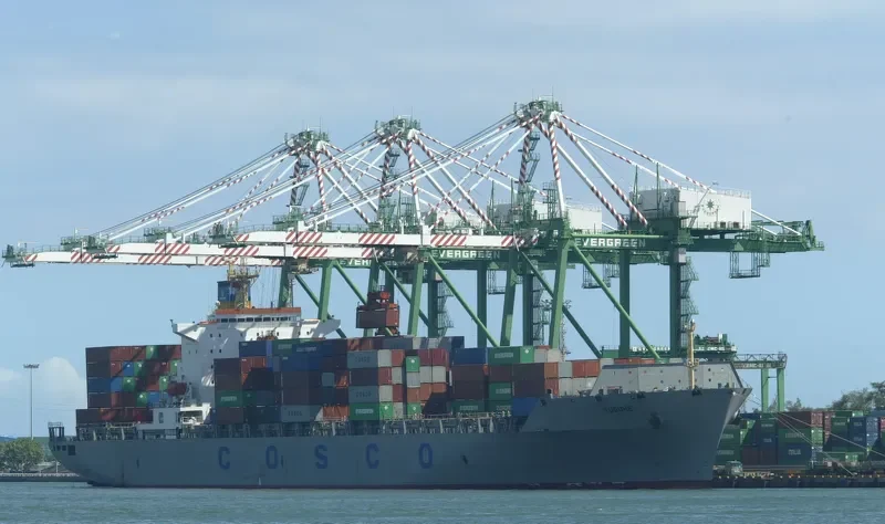 YUGUHE Container Ship IMO 9139050 photo 3