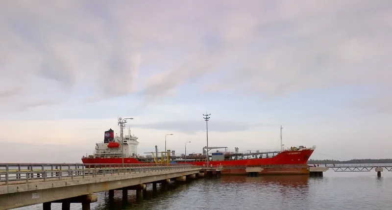 SHINE Tanker IMO 9140463 photo 6