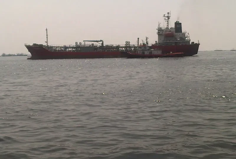 SHINE Tanker IMO 9140463 photo 7