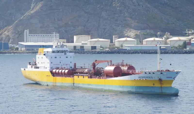 ESPERIDES Tanker IMO 9140853 photo 4