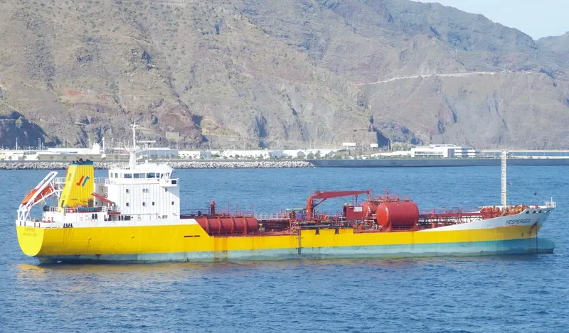 ESPERIDES Tanker IMO 9140853 photo 5