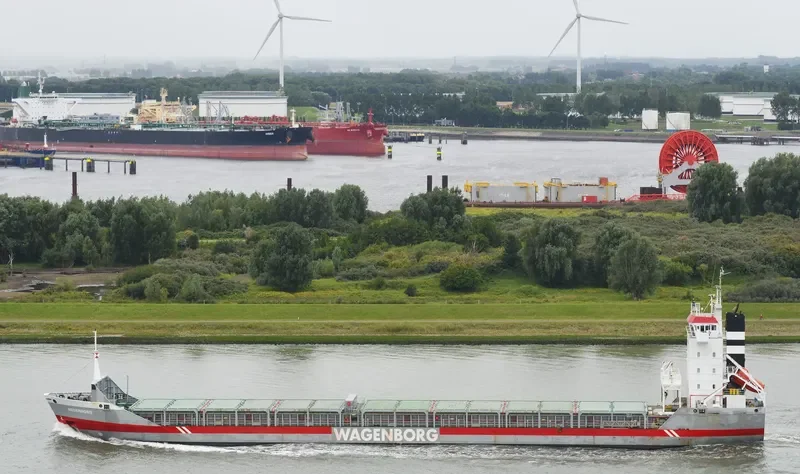 MEDEMBORG Container Ship IMO 9142514 photo 10