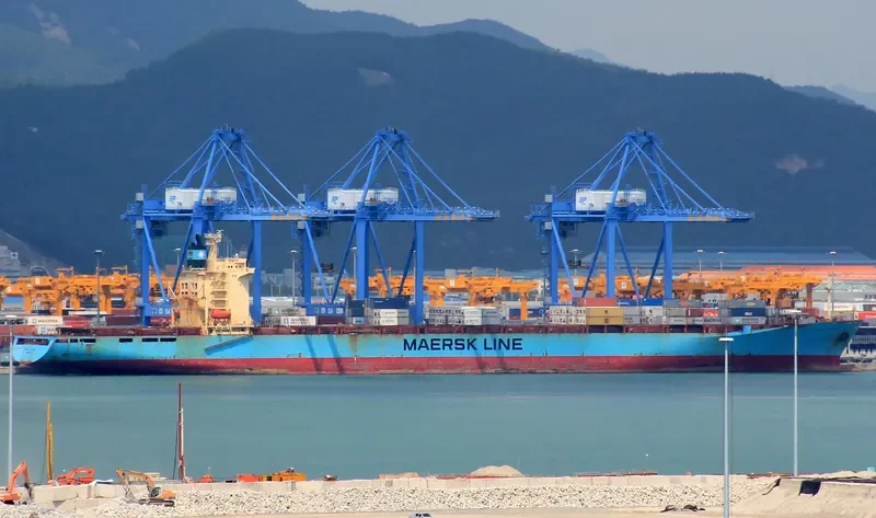 SEALAND CHARGER Container Ship IMO 9143001 photo 9