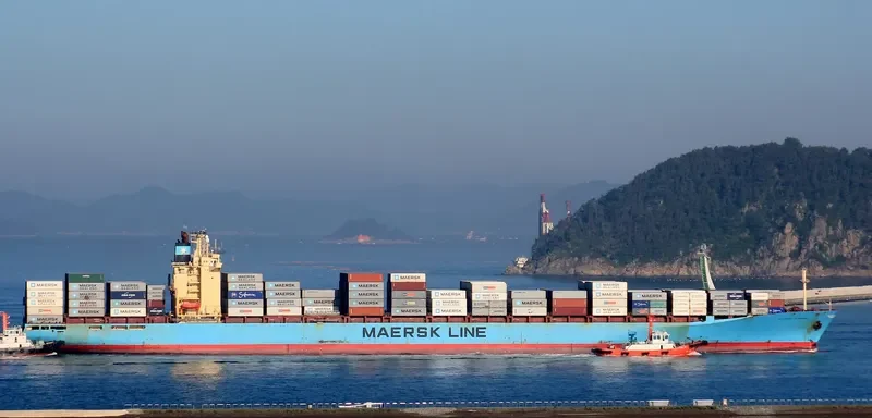 SEA LAND INTREPID Container Ship IMO 9143025 photo 5