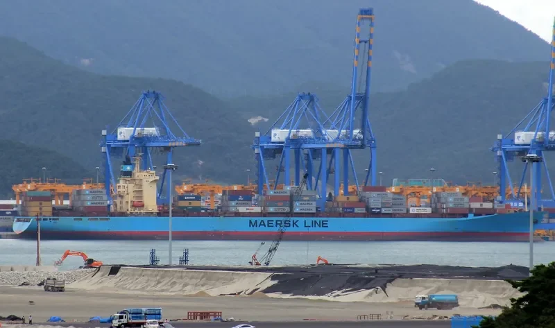 SEA LAND INTREPID Container Ship IMO 9143025 photo 7