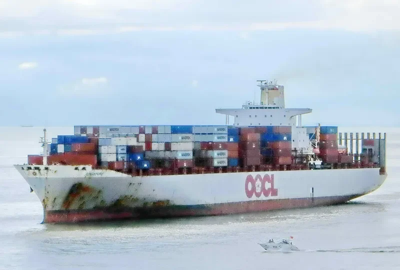 SINGAPORE Container Ship IMO 9143063 photo 8