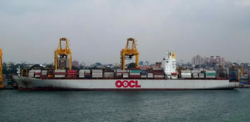 OOCL NETHERLANDS Container Ship IMO 9143075 photo 6
