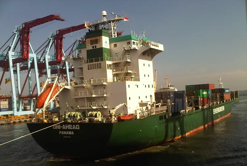 UNI Container Ship IMO 9143348 photo 5