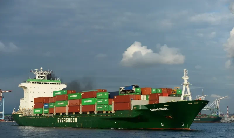 UNI ANGEL Container Ship IMO 9143350 photo 4