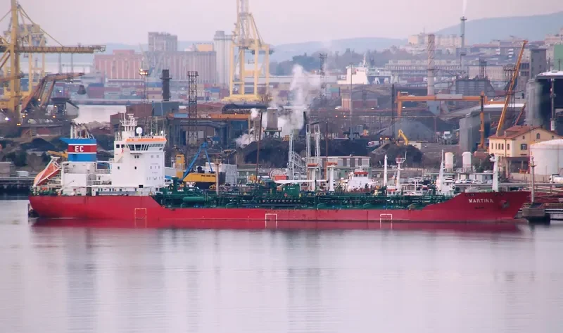 SANTA MARTINA Tanker IMO 9143439 photo 4