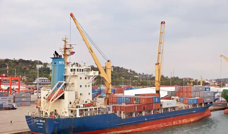 LILA BHUM Container Ship IMO 9143465 photo 4