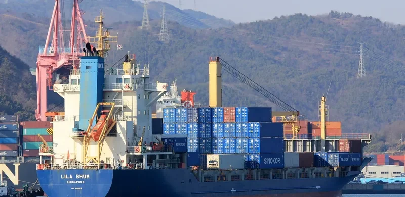 LILA BHUM Container Ship IMO 9143465 photo 8