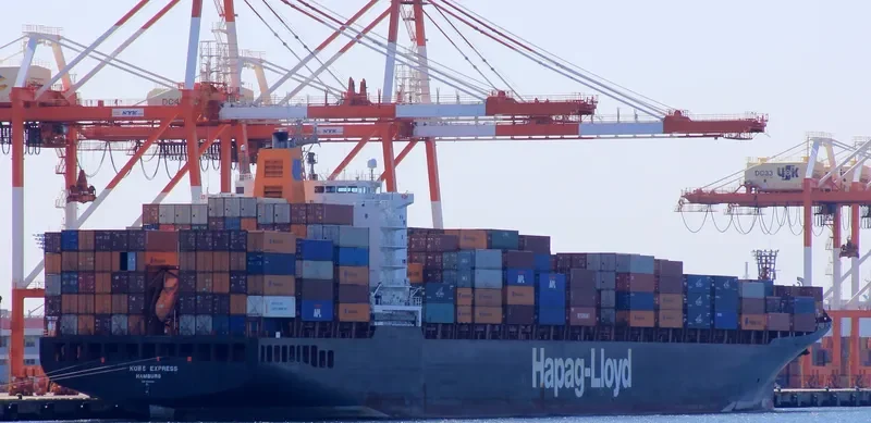 KOBE EXPRESS Container Ship IMO 9143544 photo 10