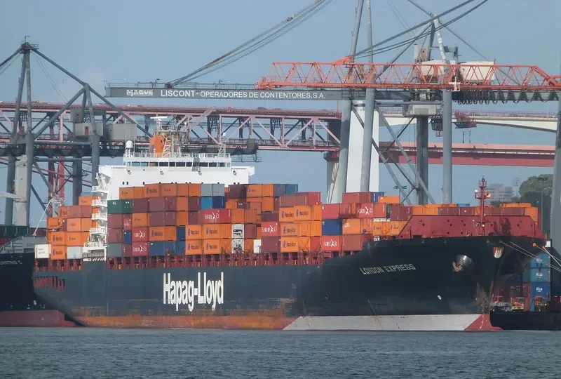 LONDON EXPRESS Container Ship IMO 9143568 photo 7