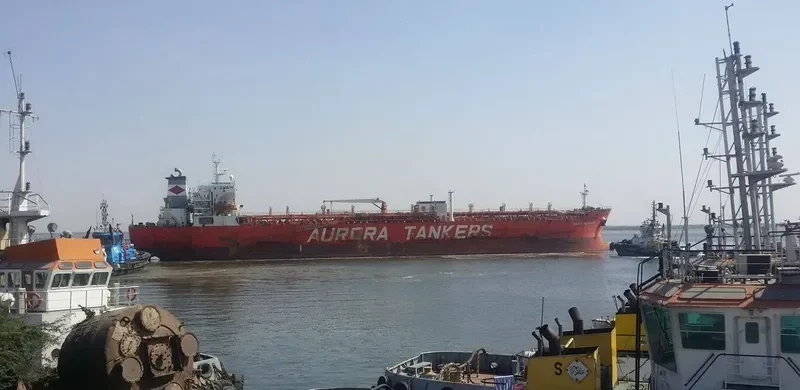 WARRIOR Tanker IMO 9143685