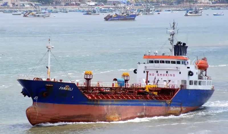 JAMBELI Tanker IMO 9143776 photo 7