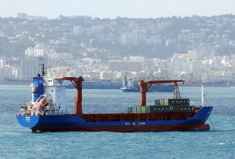 YAKOOT Container Ship IMO 9143790 photo 4